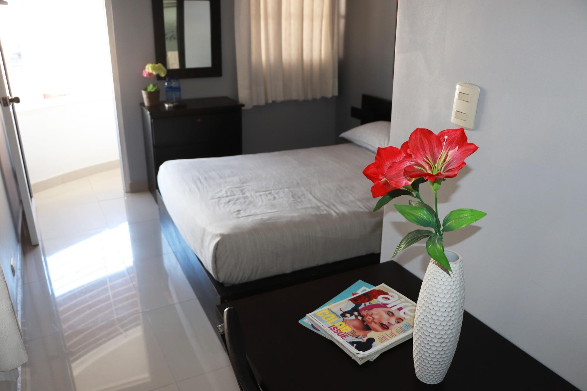 Hotel Merey Санто Доминго Екстериор снимка
