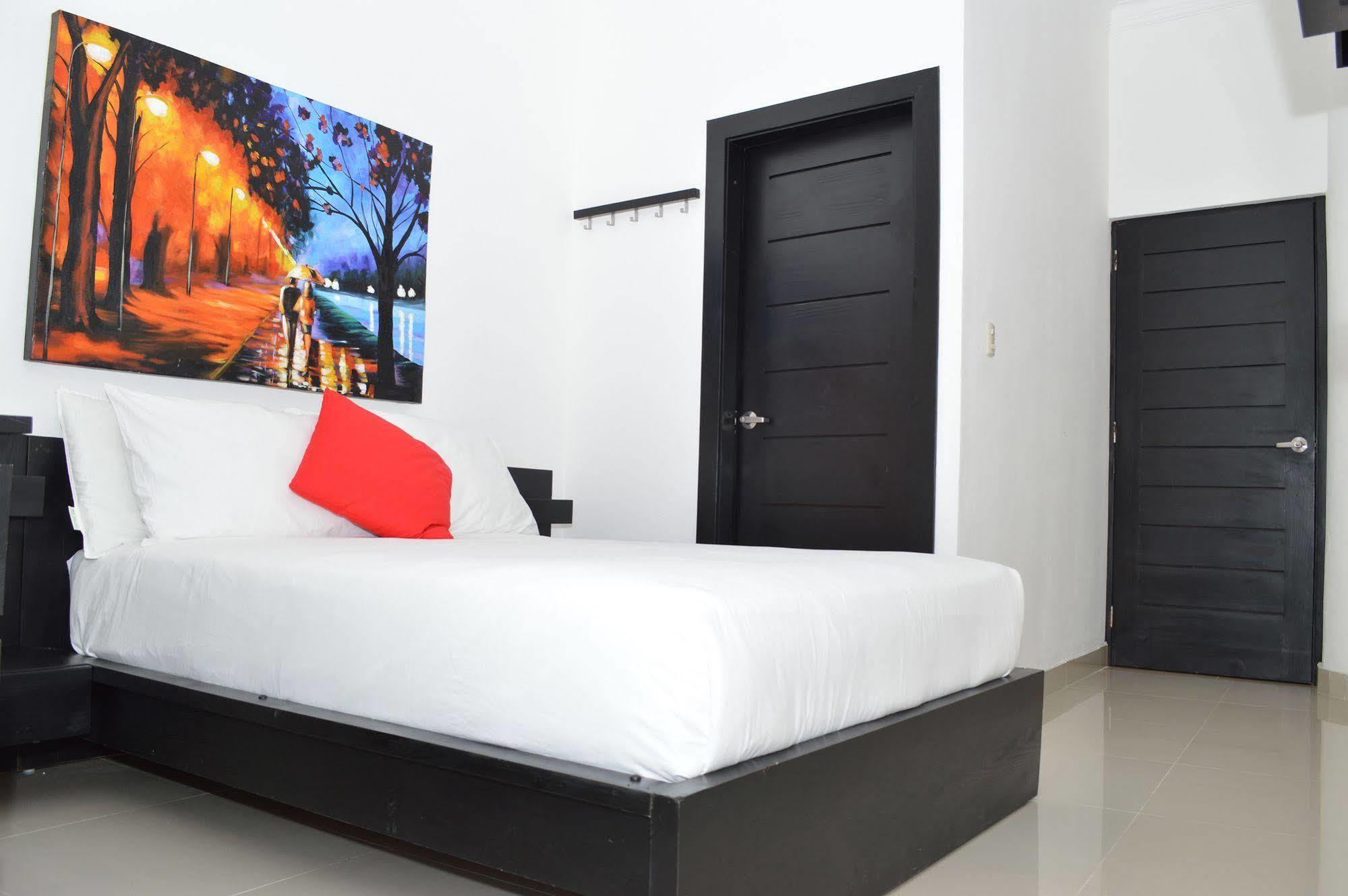 Hotel Merey Санто Доминго Екстериор снимка